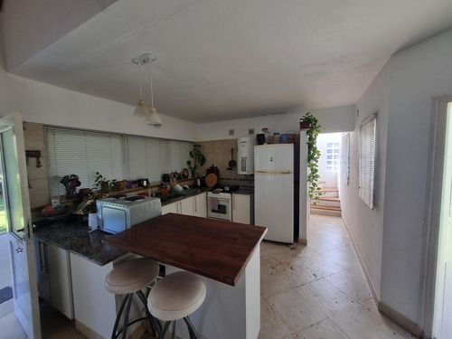 Casa De 2 Dormitorios Al Lago En Solares Del Carcaraña - Pueblo Carcaraes