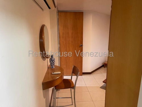 Estupendo Apartamento En Alquiler En El Rosal #26-110
