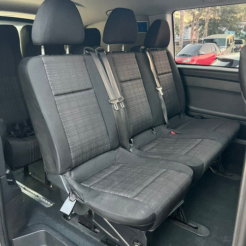 Imagen 17 de 19 de Mercedes-benz Vito 1.6 111 Cdi Furgon Mixto Aa 114cv