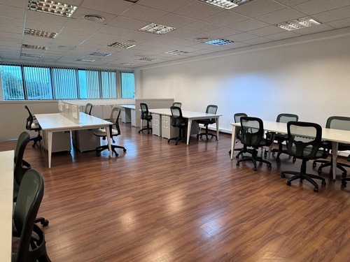 Se Alquila - Expensas Incluídas En El Precio - Oficina Equipada En Ciudad Empresaria