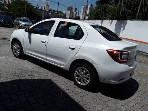 Imagem 7 de 10 de Renault Logan 1.0 12v Sce Flex Zen Manual