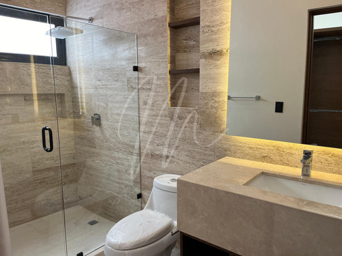Casa En Venta En Cancun, Lagos Del Sol