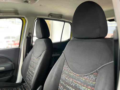 Fiat Uno 1.0 EVO VIVACE 8V FLEX 4P MANUAL