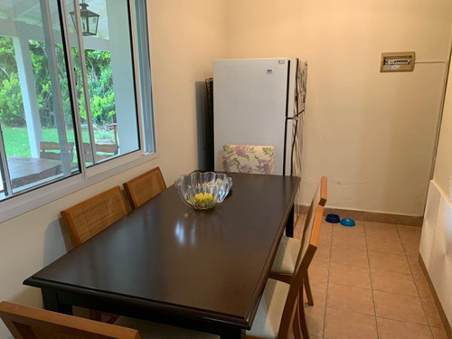 Casa En Venta En Altos De Las Condes, Pilar