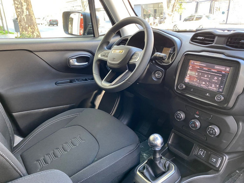 Imagen 19 de 25 de Jeep Renegade Sport 1.8 Sport My23 Retira Ya Conc. Oficial