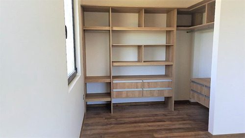 Imagen 12 de 15 de Casa Estilo Moderno En Venta. Araucarias, Puertos. 3 Dorm Jardín Y Pileta