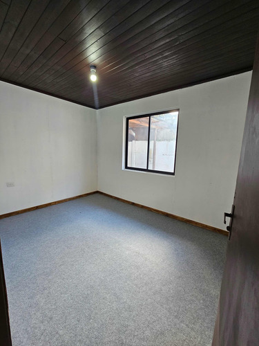 Casa De Dos Pisos Ubicada En Boldo I