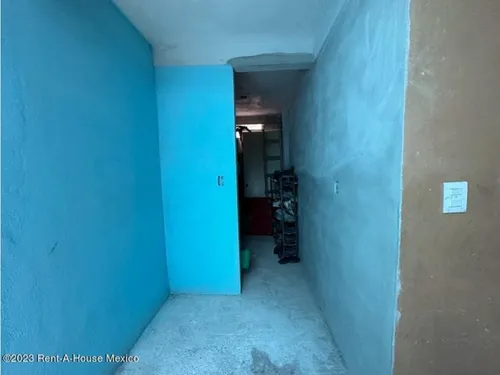 Casa En Venta En Los Héroes 24-20lp~