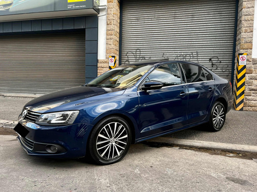 Volkswagen Vento 2.0 Sportline Tsi 200cv Bi-xenon Dsg