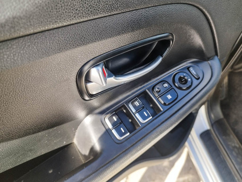Kia Carens 2015