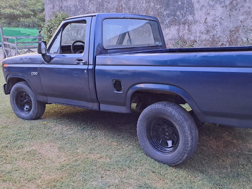 Ford F-100 3.6 Lujo