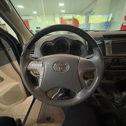 Toyota Hilux SW4 SRV 3.0 TDI 4X4 (5 Lugares)