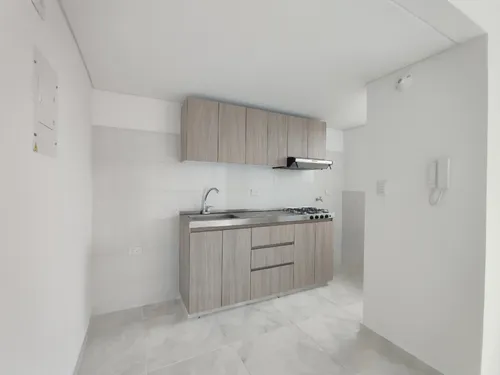 Apartamento En Arriendo En Prados Del Este. Cod A30856