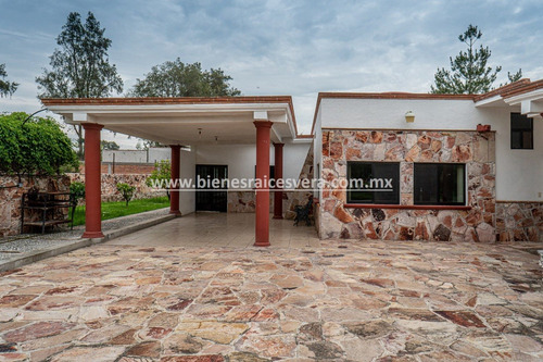 Imagen 3 de 14 de Casa En Venta En Granjas Residencial, Qro. Yazmin