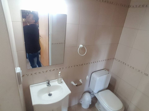 Nuevo Valor!!! Unico Chalet En Dos Plantas Hermoso Con Amplio Parque Quincho Piscina!! Tomo Menor Valor En Parte De Pago F: 7445