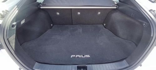 Toyota Prius 1.8 Base Cvt