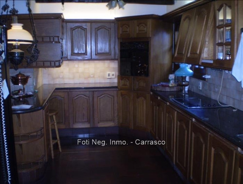 Imagen 6 de 8 de Chalet De Tejas En Dos Plantas, Living Comedor, Cw46308