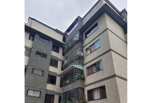 Imagen 1 de 11 de Rf Apartamento En Venta En Santa Eduvigis Para Remodelar Muy Bien Mantenido Buena Oportunidad Mls #22-11168 Isabel Fragozo Rent A House