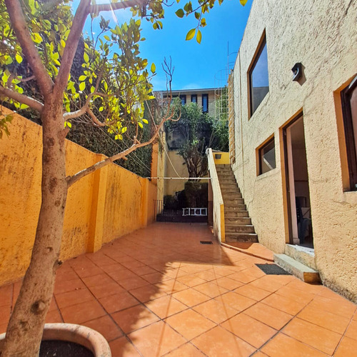 Venta De Terreno Con Construcción En Privada En Las Lomas