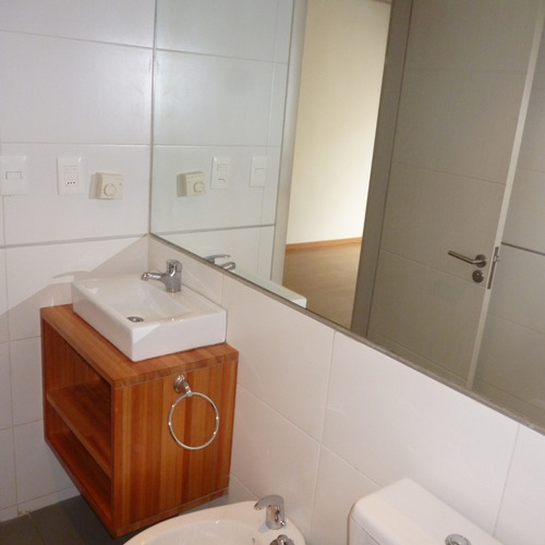 Imagen 6 de 13 de Pagola Y 26 De Marzo, 1 Dormitorio, Placares En Cocina Y Dormitorio, Opción Garaje.