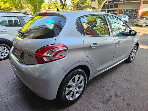 Peugeot 208 1.5 Active
