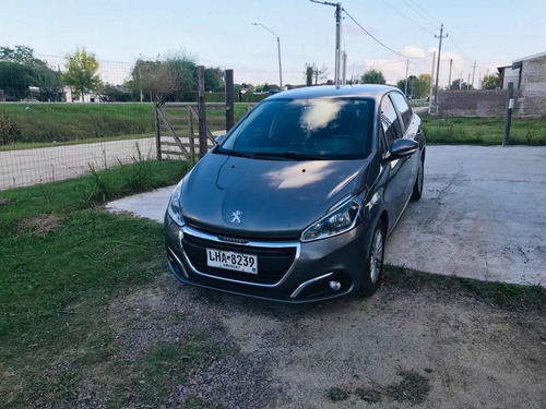 Peugeot 208 1.6 Allure 2018