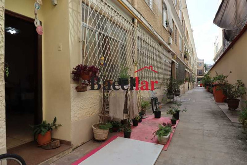 Imagem 1 de 15 de Apartamento-à Venda-são Cristóvão-rio De Janeiro - Riap20500
