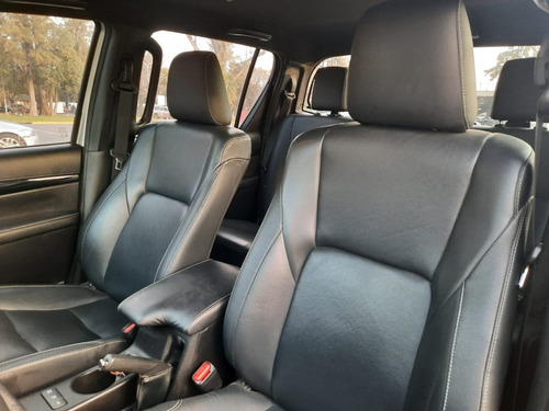 Toyota Hilux 2.8 Cd Srx 177cv 4x4 At