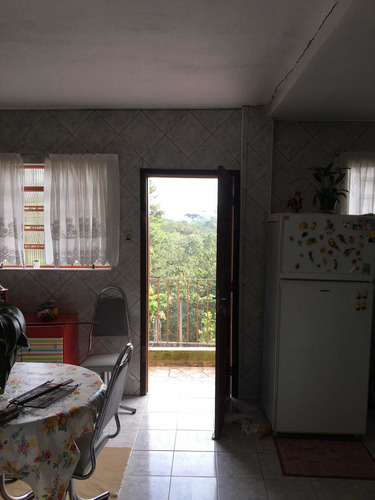 Belíssima Chácara Com Vista Maravilhosa!