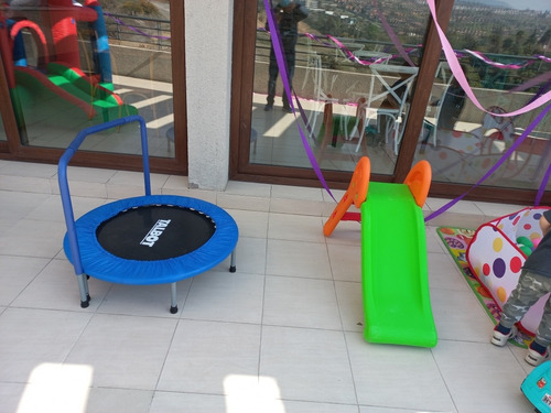 Imagen 3 de 5 de Arriendo Juegos Inflables Y Plaza Blanda