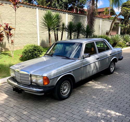 Imagem 2 de 7 de Mercedes 280 E