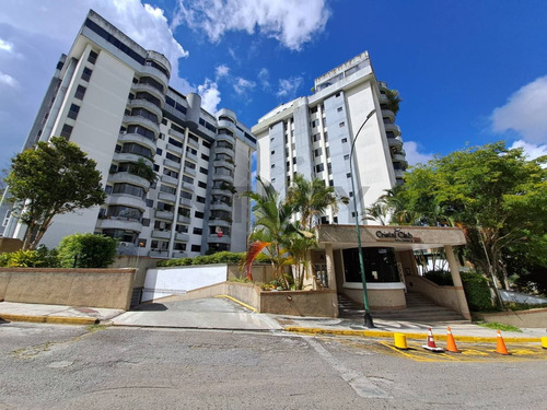 Venta De Apartamento En Urb. Las Minas,