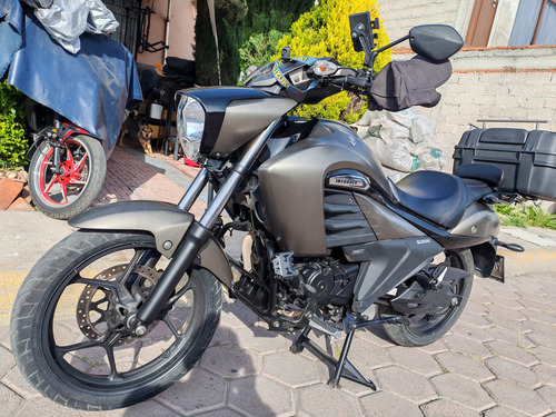 Motocicleta Para Viajar Y Urbana