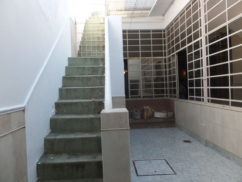 Dueño Directo Vende Amplia Casa De 3 Dormitorios En Planta Baja Barrio Jorge Cura, Rosario