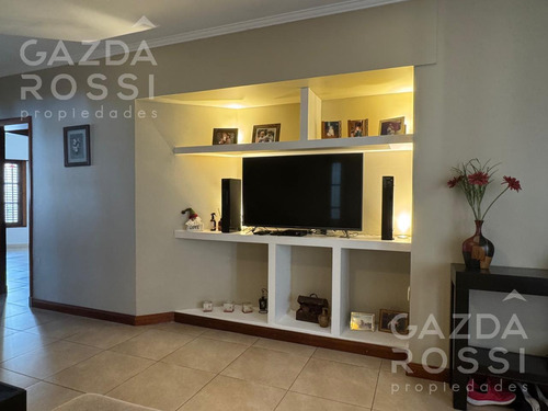 Casa En Burzaco