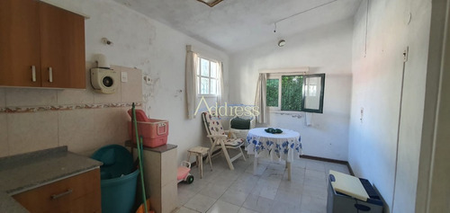 Casa De Época En Amplio Terreno En El Tesoro La Barra - Punta Del Este- Ref: 3044