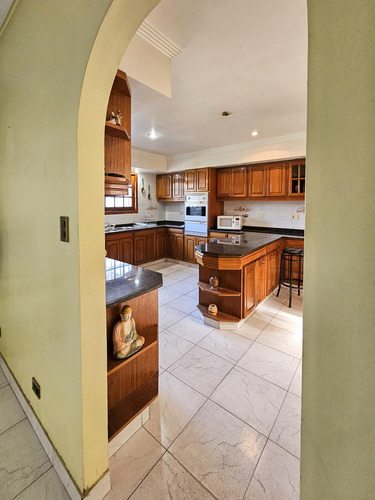 Casa 5 Ambientes Con Dependencia En Villa Devoto