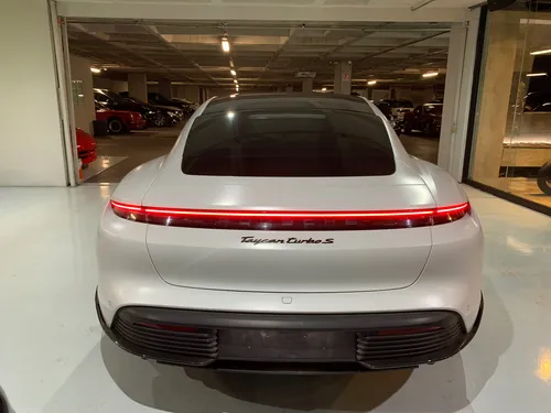 Porsche Taycan Turbo S 2021
