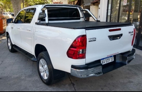 Toyota Hilux 2.8 Cd Srv Pack 177cv 4x2 2016