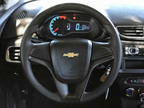 Imagem 10 de 12 de Chevrolet Onix 1.0 Lt 8v Flex 4p Manual 2013