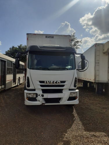 Imagem 1 de 11 de Iveco 240e25 Bau Iveco 240e 25