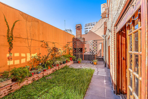 Triplex - Venta - 6 Amb - Suite - Patio - Cocheras - Coghlan