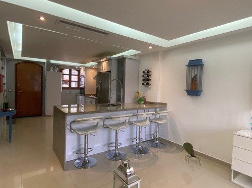 Imagen 3 de 30 de En Venta Moderna E Impecable Casa En Res. Pueblo Viejo.