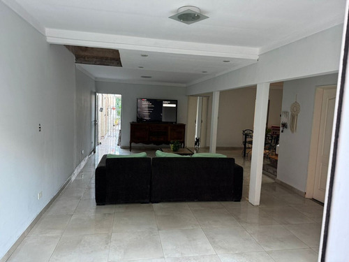 Venta Casa, Villa Ballester, 6 Ambientes, Pileta