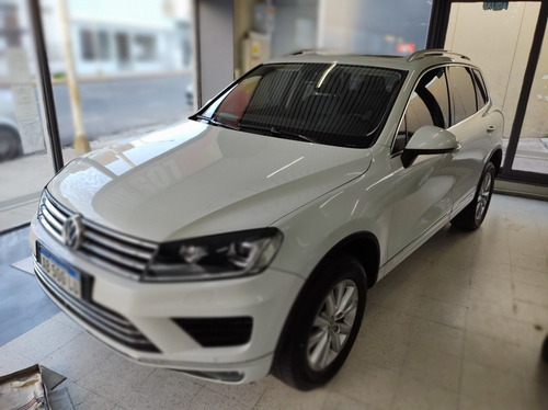 Imagen 2 de 11 de Volkswagen Touareg 3.0 V6 I Premium 2017