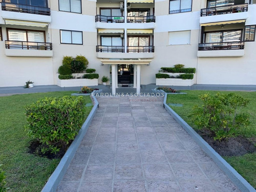 Departamento A Pasos De La Playa Brava!-ref:3041
