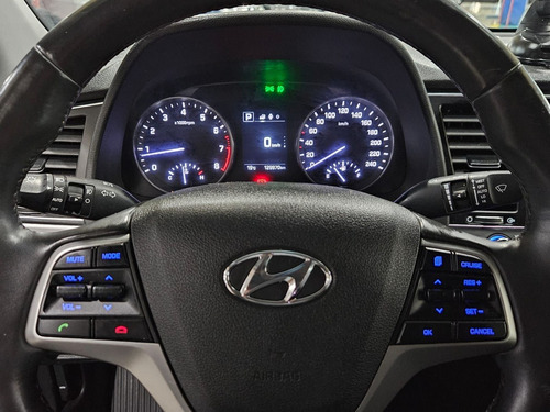 Hyundai Elantra 2.0 16v