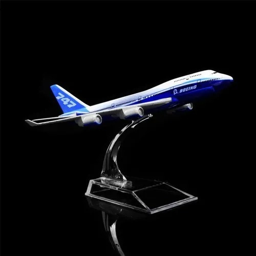 Imagen 2 de 5 de Boeing 747 Avión De Presentación, Esc 1:500