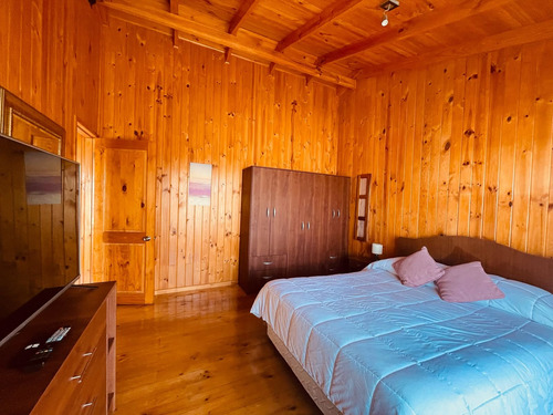 Gran Casa Con Potencial Comercial