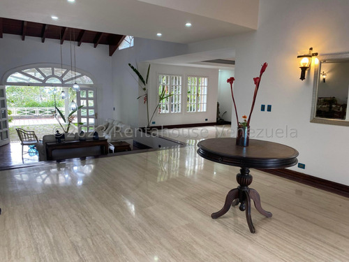 Ss: Vende Casa 25-4103 En La Lagunita Country Club De 709 M2, 5h/7b/20pe